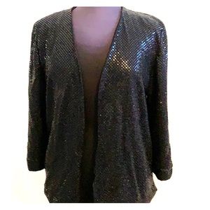 Compliments any outfit!